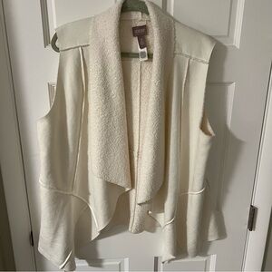 Chico's Cozy Ivory faux suede open waterfall vest plush lining Size 3 (XL)
